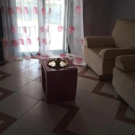 Skela Rikonstruksion's Apartament 아파트